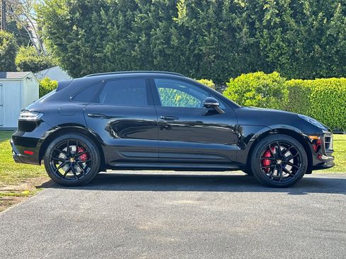 Certified 2026 Porsche Macan GTS AWD/4WD image 9