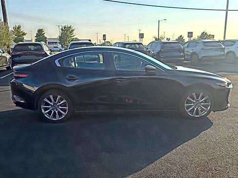 Used 2019 MAZDA MAZDA3 Sedan w/ Preferred Package FWD image 5
