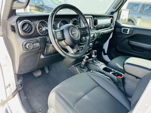Used 2020 Jeep Wrangler Unlimited Sport AWD/4WD image 9
