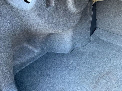 Used 2017 Subaru Impreza 2.0i Premium image 27