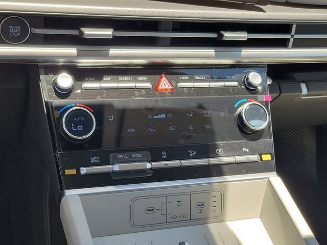 New 2026 Hyundai Santa Fe SEL w/ Tow & Go Package FWD image 13