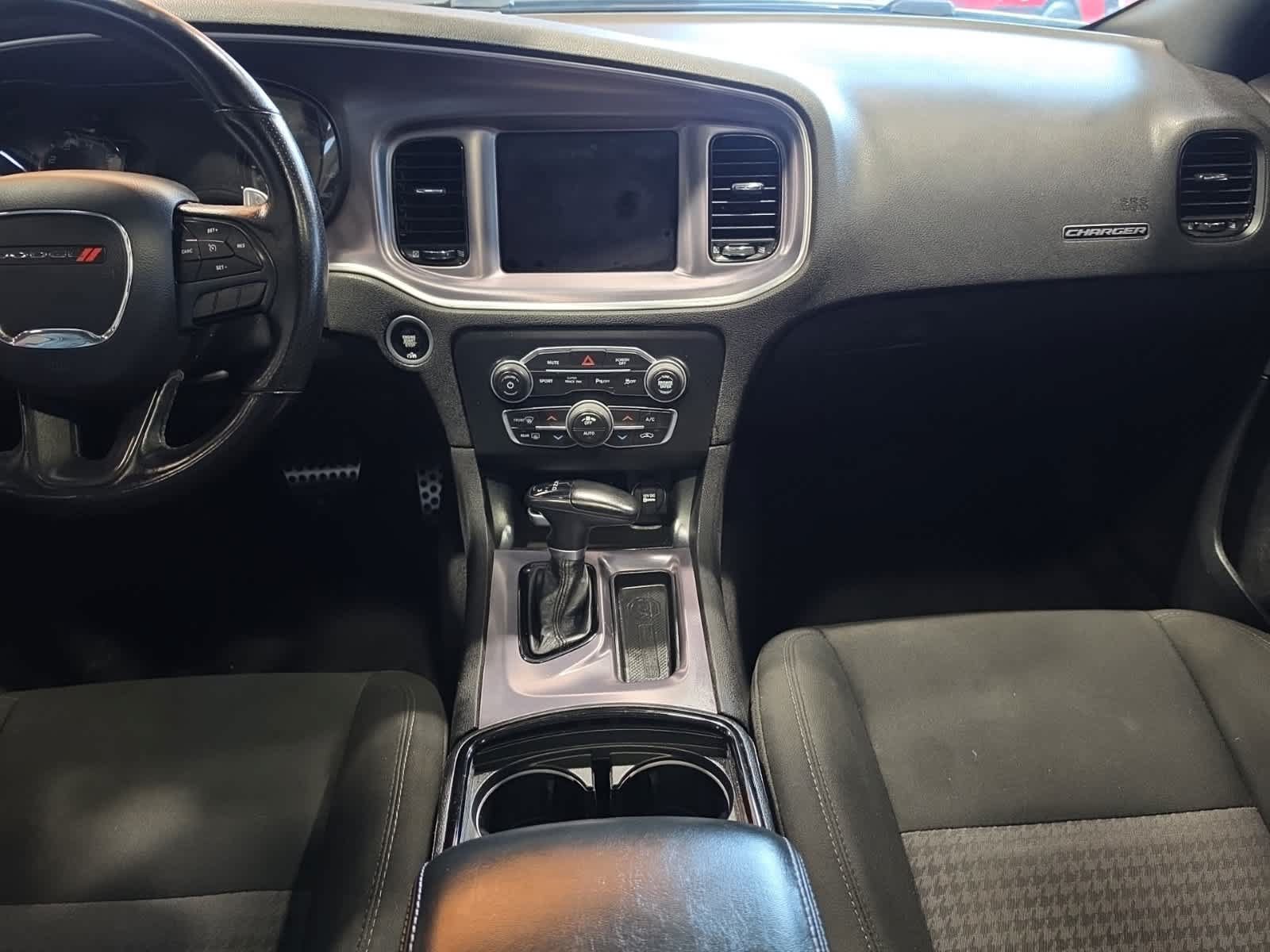 Used 2019 Dodge Charger R/T w/ Driver Confidence Group RWD image 31