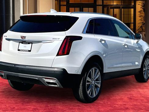 New 2026 Cadillac XT5 Premium Luxury w/ LPO, Floor Liner Package FWD image 6