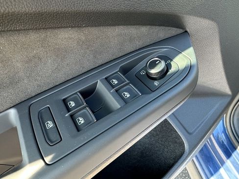 New 2026 Volkswagen Golf SE image 19