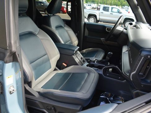 Used 2022 Ford Bronco Outer Banks image 19