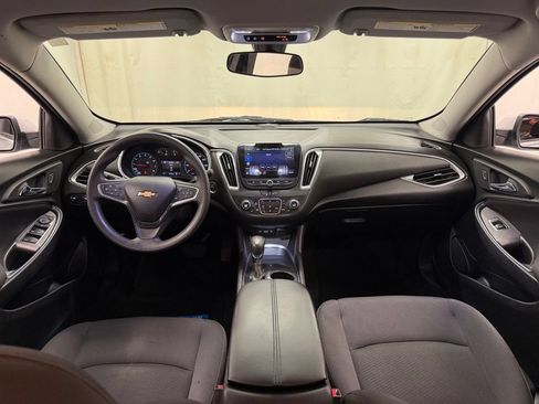 Used 2021 Chevrolet Malibu LT FWD image 20