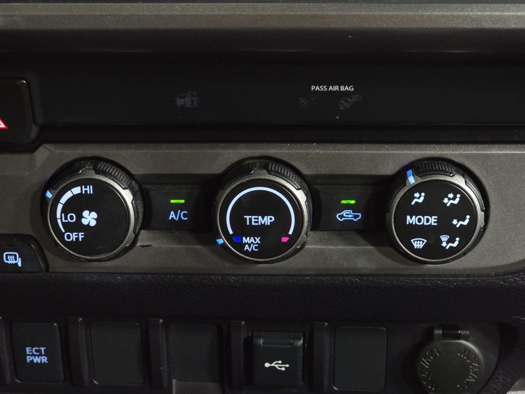 Used 2021 Toyota Tacoma SR5 RWD image 19