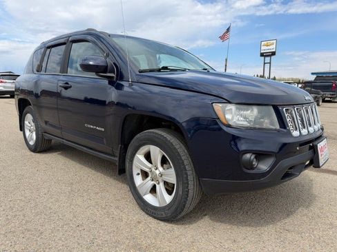 Used 2014 Jeep Compass Latitude AWD/4WD image 1