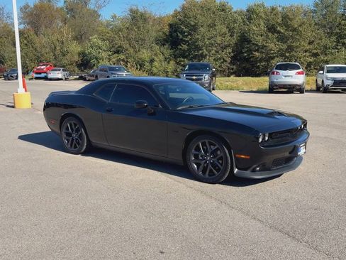 Used 2023 Dodge Challenger R/T w/ Blacktop Package image 2