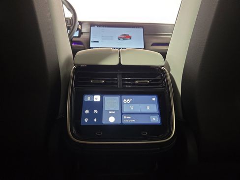 Used 2023 Rivian R1T Adventure image 28