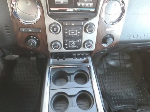 Used 2015 Ford F250 Lariat w/ Chrome Package image 10