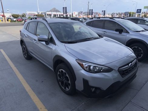 Used 2023 Subaru Crosstrek 2.0i Premium image 1