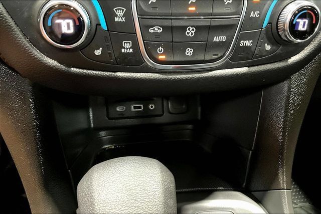 Used 2023 Chevrolet Equinox RS FWD image 14