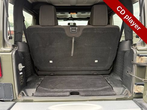 Used 2015 Jeep Wrangler Sahara w/ Dual Top Group AWD/4WD image 29