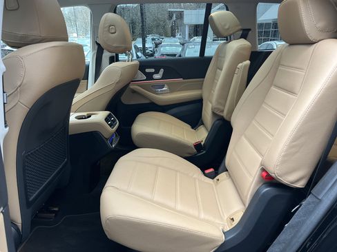 Certified 2024 Mercedes-Benz GLS 450 4MATIC image 48