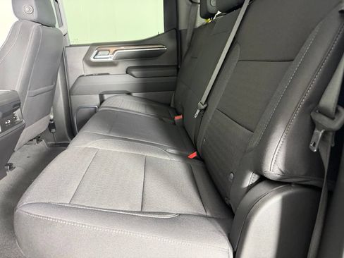 Used 2024 Chevrolet Silverado 1500 LT Trail Boss w/ Convenience Package II AWD/4WD image 28