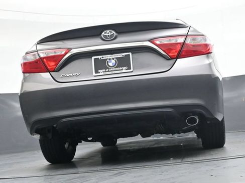 Used 2017 Toyota Camry SE FWD image 38