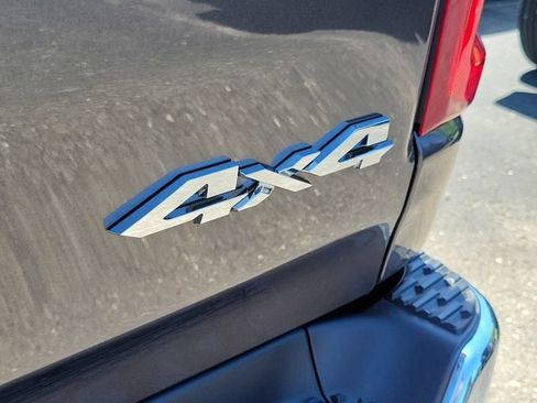 New 2026 RAM 1500 Laramie AWD/4WD image 9