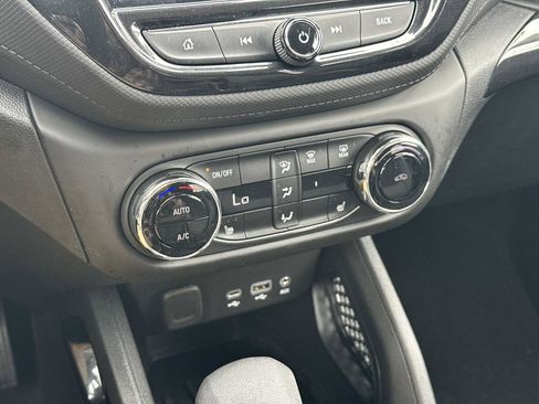 Certified 2023 Chevrolet TrailBlazer LT w/ Convenience Package image 29