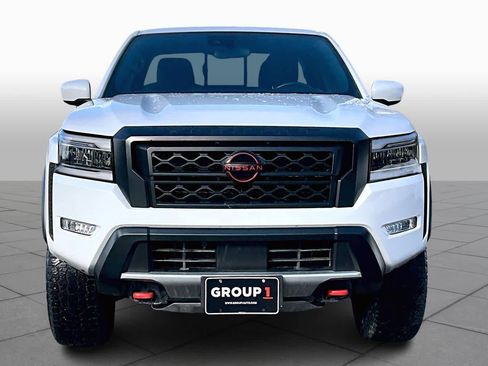 Used 2024 Nissan Frontier PRO-4X image 4