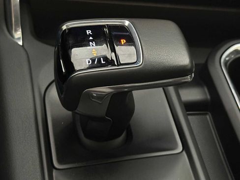 Used 2022 GMC Sierra 1500 Denali AWD/4WD image 16