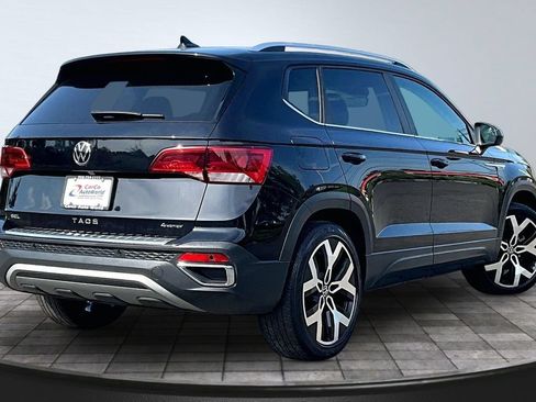 Used 2023 Volkswagen Taos SEL AWD/4WD image 5