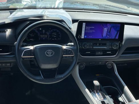 Used 2024 Toyota Grand Highlander MAX Limited image 9