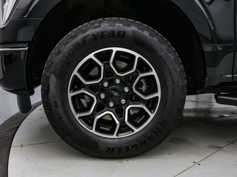 Certified 2022 Ford F150 XLT w/ Equipment Group 302A High image 11