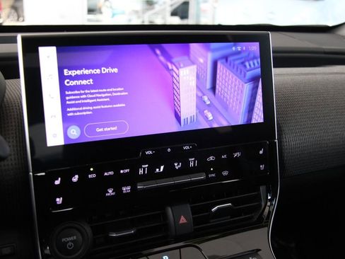 Used 2024 Subaru Solterra Touring w/ Touring Package image 19