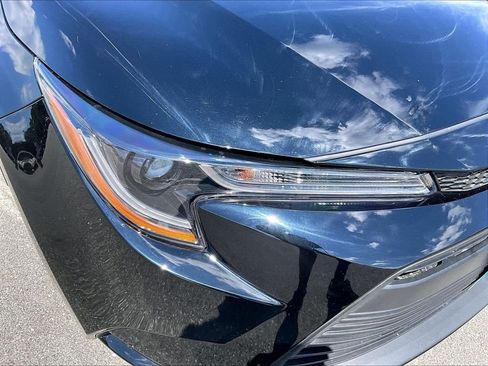 Used 2025 Toyota Corolla LE FWD image 33