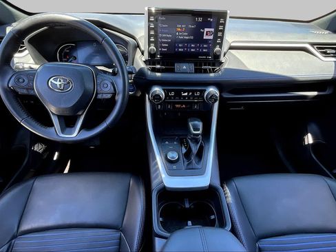 Used 2022 Toyota RAV4 XSE AWD/4WD image 14