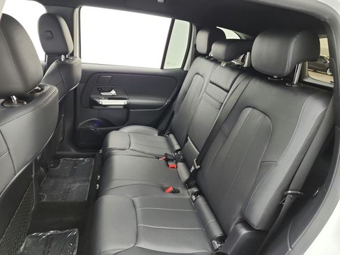 Used 2023 Mercedes-Benz EQB 300 4MATIC image 15