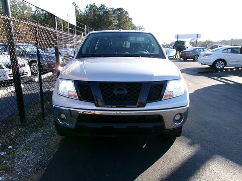 Used 2017 Nissan Frontier SL image 4