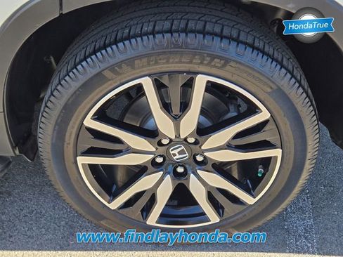 Certified 2019 Honda Pilot Touring image 11