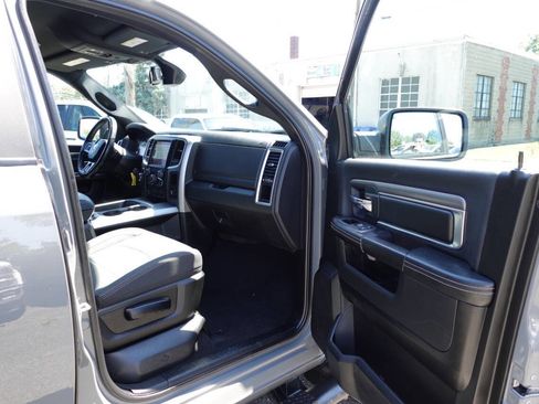 Used 2022 RAM 1500 Classic Warlock w/ Ceramic Grey Warlock Package image 27