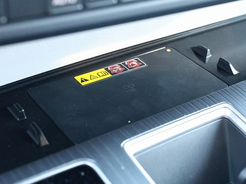 New 2026 Toyota Sienna XLE image 5