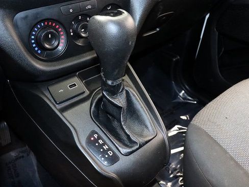 Used 2021 RAM ProMaster City Tradesman image 17