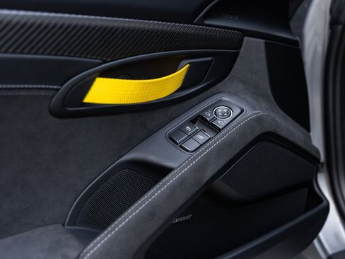 Certified 2025 Porsche 718 Boxster Spyder RS image 33