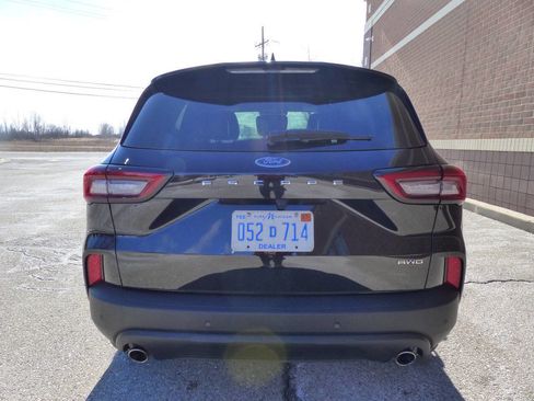 Used 2025 Ford Escape ST-Line w/ Tech Pack #1 image 8