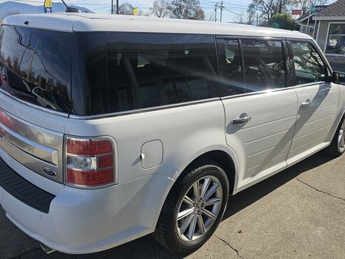 Used 2019 Ford Flex Limited image 3