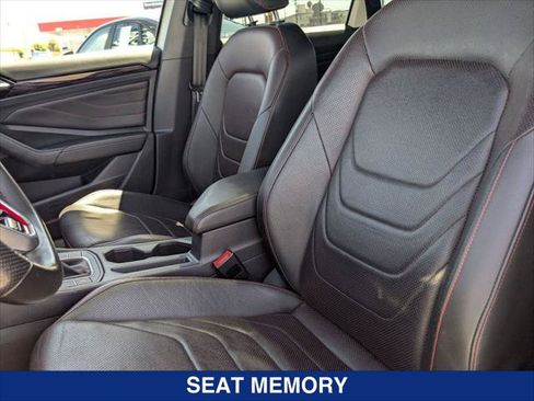 Certified 2022 Volkswagen Jetta GLI Autobahn FWD image 20