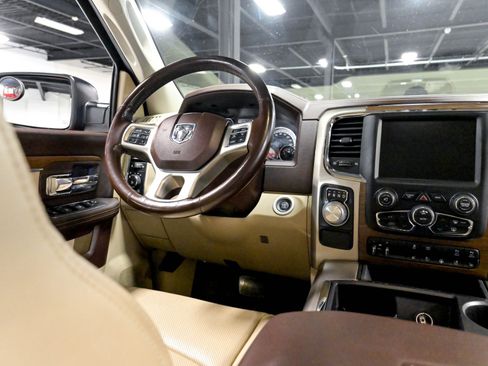Used 2014 RAM 1500 Laramie w/ Convenience Group RWD image 32