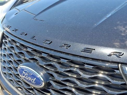 Certified 2022 Ford Explorer ST w/ Equipment Group 401A AWD/4WD image 9