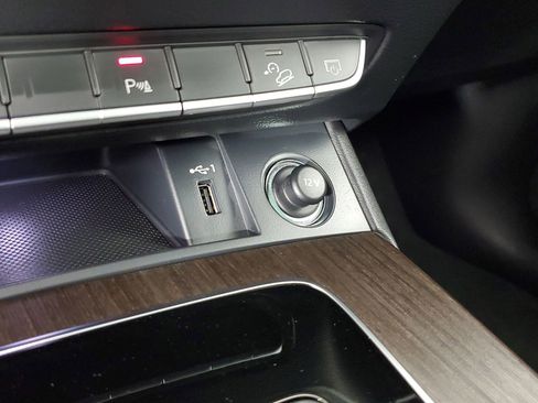 Certified 2024 Audi Q5 2.0T Premium Plus image 44