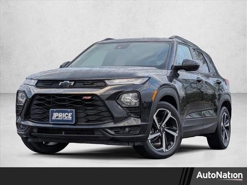 Used 2023 Chevrolet TrailBlazer RS w/ Sun and Liftgate Package image 1