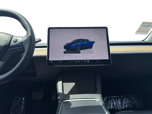 Used 2023 Tesla Model 3 Standard Range RWD image 11