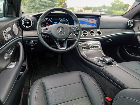 Used 2018 Mercedes-Benz E 400 4MATIC Wagon image 39