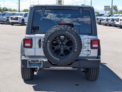 Used 2021 Jeep Wrangler Unlimited Sport AWD/4WD image 4