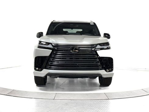 New 2025 Lexus LX 700h Overtrail image 2