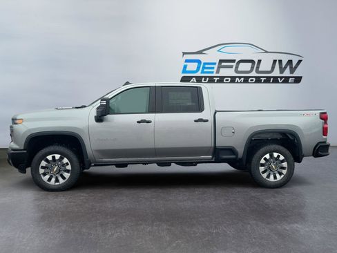 New 2026 Chevrolet Silverado 2500 Custom w/ Custom Value Package image 6
